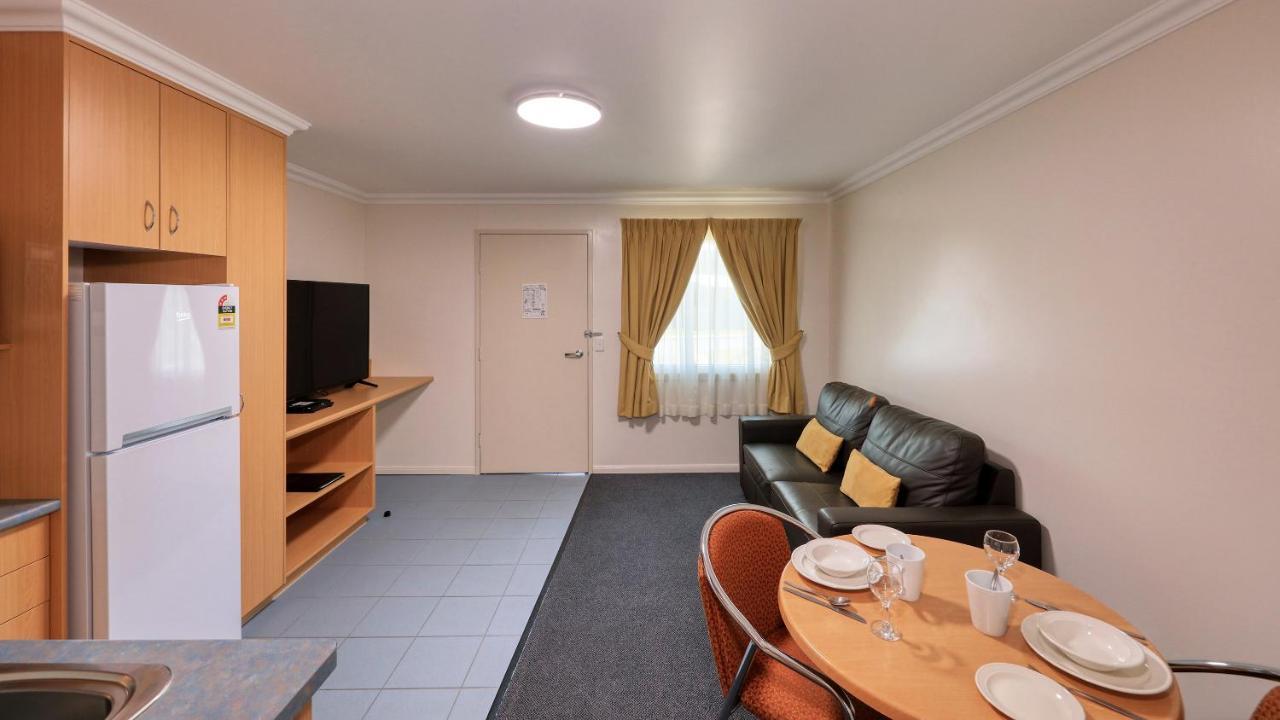 Motel Carnarvon Roma Bagian luar foto