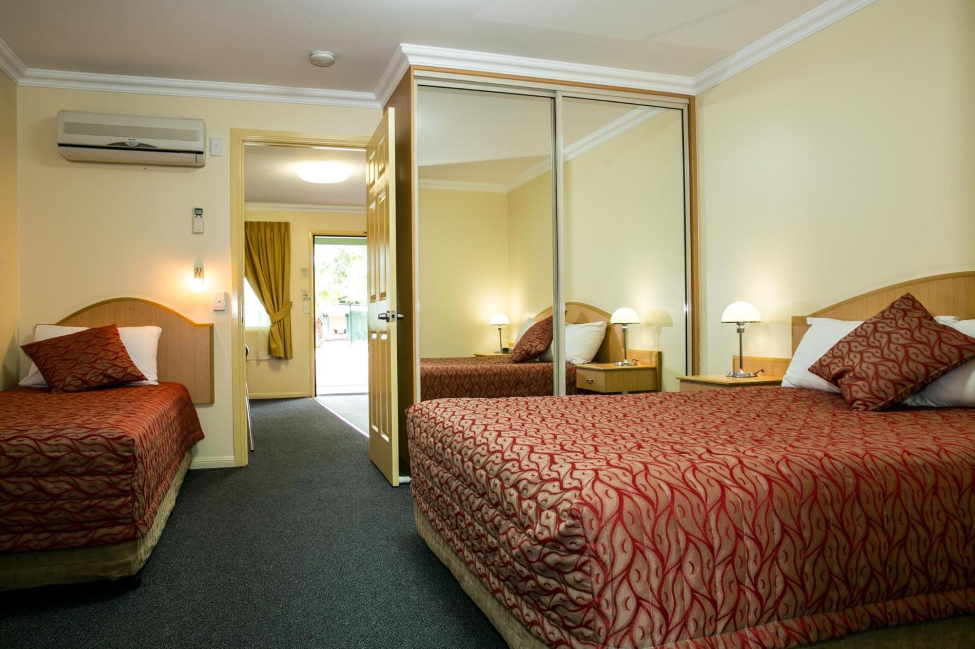 Motel Carnarvon Roma Bagian luar foto
