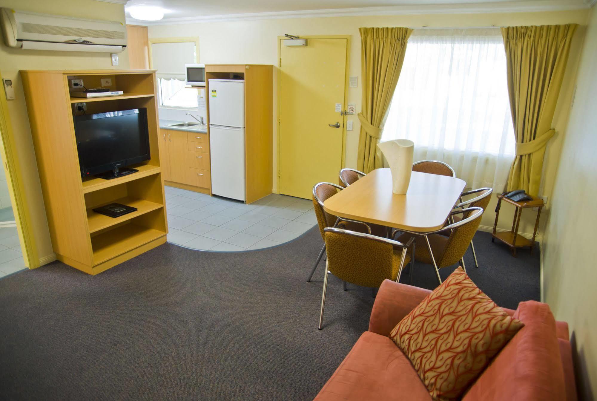 Motel Carnarvon Roma Bagian luar foto
